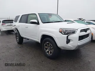 2024 Toyota 4Runner TRD Off Road with VIN JTERU5JR5R6267713, listed as a IAAI auction lot 41096138 with 2,925 mi miles and . Bid and sale history available at DreamBid. Image 1.