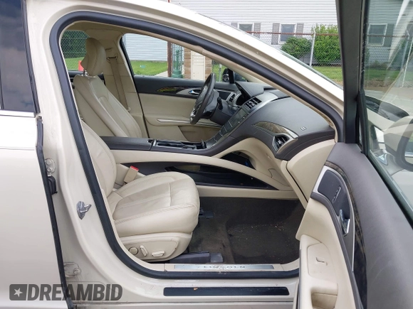 2014 Lincoln MKZ with VIN 3LN6L2G95ER808560, listed as a IAAI auction lot 42288383 with 97,298 mi miles and . Bid and sale history available at DreamBid. Image 5.
