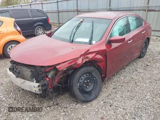 2015 Nissan Altima 2.5 S with VIN 1N4AL3AP9FN318810, listed as a IAAI auction lot 40821919 with 162,142 mi miles. Bid and sale history available at carsss.com. Image 6.