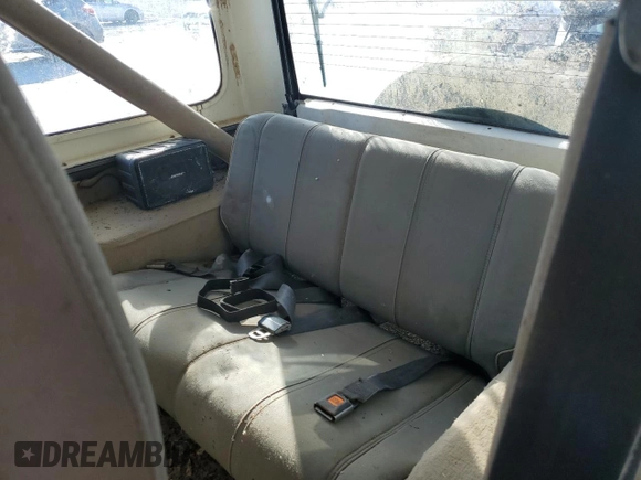 1991 Jeep Wrangler with VIN 2J4FY49S5MJ112683, listed as a Copart auction lot 47187635 with 230,342 mi miles and Clean title. Bid and sale history available at DreamBid. Image 10.