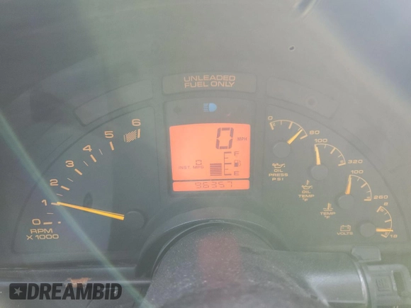 1993 Chevrolet Corvette z VIN 1G1YY23P5P5110452, wystawiony jako Copart lot #43111505 z przebiegiem 96 357 mil mil oraz Szkoda całkowita • Salvage title. Historia ofert i sprzedaży dostępna na DreamBid. Obrazek 9.