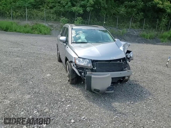 2016 Jeep Compass High Altitude с VIN 1C4NJDEB6GD746072, выставлен на аукционе Copart как лот 65315735 с пробегом 63 665 миль миль и Списание • Salvage title. История ставок и продаж доступна на DreamBid. Изображение 14.