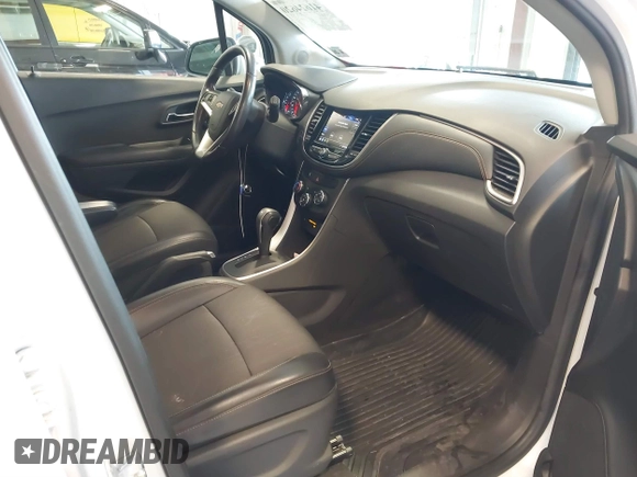 2021 Chevrolet Trax LT with VIN KL7CJPSB0MB349846, listed as a IAAI auction lot 41624620 with 54,804 mi miles. Bid and sale history available at carsss.com. Image 5.