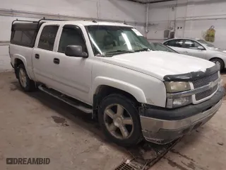 2005 Chevrolet Silverado 1500 LS with VIN 2GCEK13T951134139, listed as a IAAI auction lot 41567858 with 221,337 mi miles. Bid and sale history available at carsss.com. Image 1.