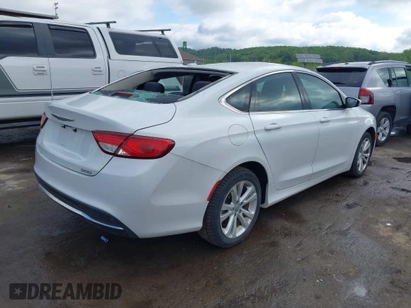2015 Chrysler 200 Limited z VIN 1C3CCCAB7FN555436, wystawiony jako IAAI lot #42193998 z przebiegiem 126 448 mil mil oraz . Historia ofert i sprzedaży dostępna na DreamBid. Obrazek 4.
