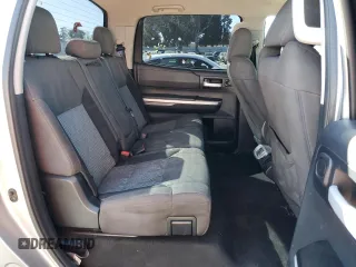 2015 Toyota Tundra SR5 z VIN 5TFEY5F12FX185681, wystawiony jako Copart lot #47140415 z przebiegiem 54 572 mil mil oraz Szkoda całkowita • Salvage title. Historia ofert i sprzedaży dostępna na DreamBid. Obrazek 10.