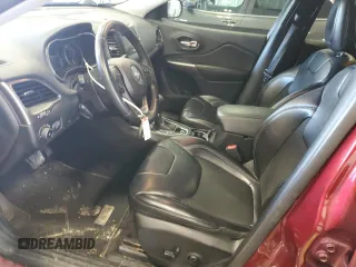 2019 Jeep Cherokee Latitude Plus with VIN 1C4PJLLB3KD111518, listed as a Copart auction lot 59540335 with 70,711 mi miles and Salvage title. Bid and sale history available at DreamBid. Image 7.