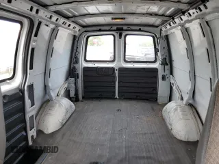 2008 Chevrolet Express Cargo with VIN 1GCGG25C781137094, listed as a Copart auction lot 56494395 with 100,037 mi miles and Salvage title. Bid and sale history available at DreamBid. Image 10.