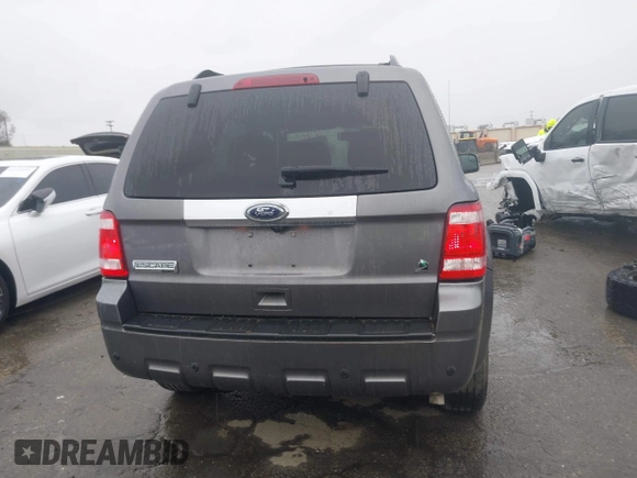 2010 Ford Escape Limited с VIN 1FMCU0EG8AKB81518, выставлен на аукционе IAAI как лот 41725893 с пробегом 142 640 миль миль и . История ставок и продаж доступна на DreamBid. Изображение 17.