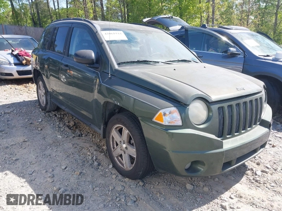 2008 Jeep Compass Sport with VIN 1J8FF47WX8D758998, listed as a IAAI auction lot 42061944 with 271,977 mi miles and . Bid and sale history available at carsss.com. Image 1.