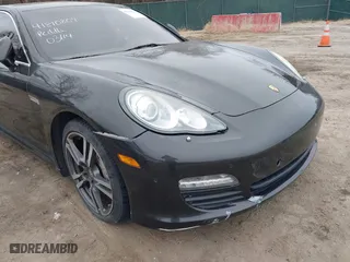 2010 Porsche Panamera S with VIN WP0AB2A71AL065137, listed as a IAAI auction lot 41810807 with 159,385 mi miles. Bid and sale history available at carsss.com. Image 6.