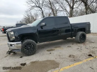 2015 Chevrolet Silverado 1500 LT with VIN 3GCUKREC6FG514880, listed as a Copart auction lot 50261225 with 121,340 mi miles and Salvage Title. Bid and sale history available at carsss.com. Image 1.