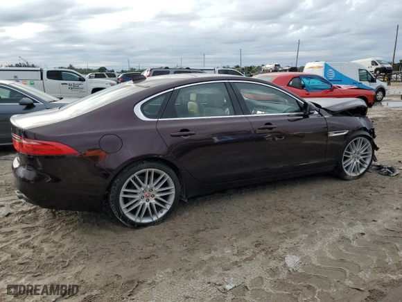 2016 Jaguar XF 35t Prestige with VIN SAJBE4BV3GCY18665, listed as a Copart auction lot 41925005 with 100,530 mi miles and Salvage Title. Bid and sale history available at carsss.com. Image 3.