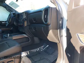2019 Chevrolet Silverado 1500 High Country with VIN 1GCUYHEL5KZ389650, listed as a IAAI auction lot 40951587 with 60,810 mi miles. Bid and sale history available at carsss.com. Image 5.