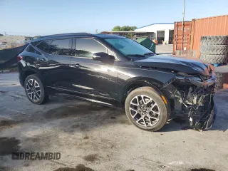 2023 Chevrolet Blazer RS z VIN 3GNKBERS3PS190889, wystawiony jako Copart lot #51268455 z przebiegiem 27 921 mil mil oraz Nie do naprawy • Non repairable. Historia ofert i sprzedaży dostępna na DreamBid. Obrazek 4.