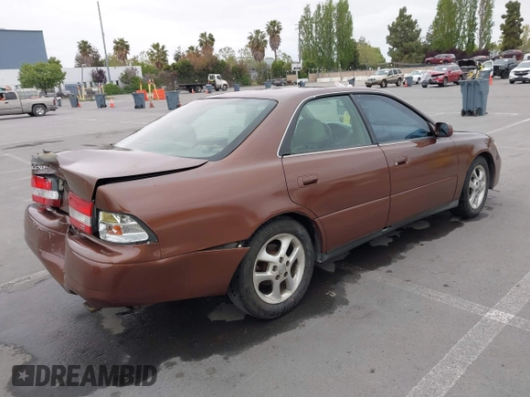 2001 Lexus ES 300 with VIN JT8BF28G310340604, listed as a IAAI auction lot 42113774 with 260,303 mi miles and . Bid and sale history available at DreamBid. Image 4.
