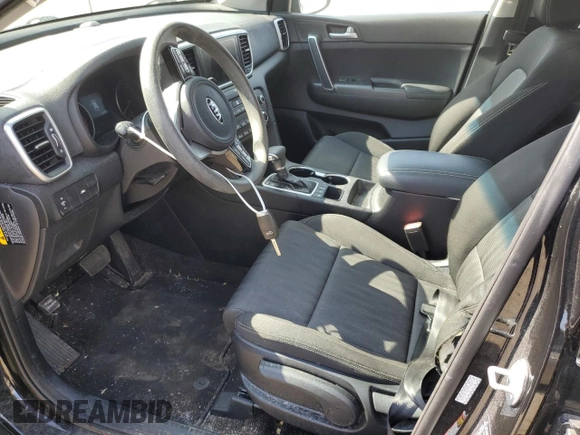 2020 Kia Sportage LX with VIN KNDPMCAC5L7810605, listed as a Copart auction lot 48679385 with 32,195 mi miles and Salvage Title. Bid and sale history available at DreamBid. Image 7.