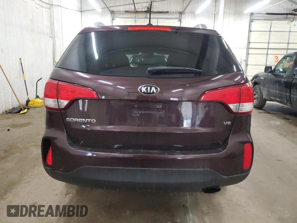 2015 Kia Sorento LX with VIN 5XYKTDA74FG633879, listed as a Copart auction lot 54221455 with 181,577 mi miles and Clean Title. Bid and sale history available at carsss.com. Image 6.