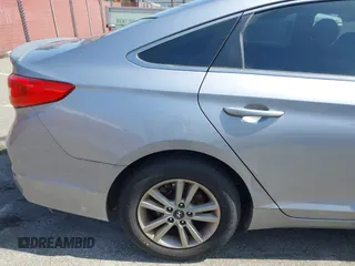 2015 Hyundai Sonata Eco z VIN 5NPE24AAXFH159358, wystawiony jako IAAI lot #42552938 z przebiegiem 152 207 mil mil oraz . Historia ofert i sprzedaży dostępna na DreamBid. Obrazek 13.