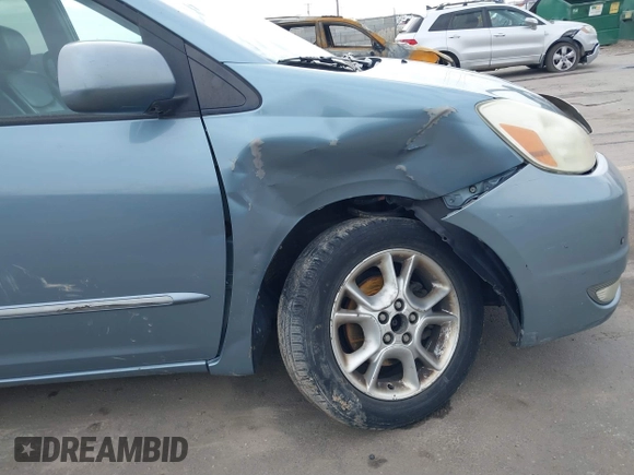 2005 Toyota Sienna XLE with VIN 5TDBA22CX5S039921, listed as a IAAI auction lot 41812339 with 245,111 mi miles and . Bid and sale history available at DreamBid. Image 6.