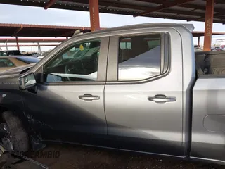 2020 Chevrolet Silverado 1500 LT with VIN 1GCRYDEDXLZ221253, listed as a IAAI auction lot 41559292 with 93,852 mi miles. Bid and sale history available at carsss.com. Image 14.