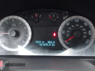 2008 Ford Escape XLT z VIN 1FMCU93108KC93467, wystawiony jako IAAI lot #42747517 z przebiegiem 201 873 mil mil oraz . Historia ofert i sprzedaży dostępna na DreamBid. Obrazek 7.