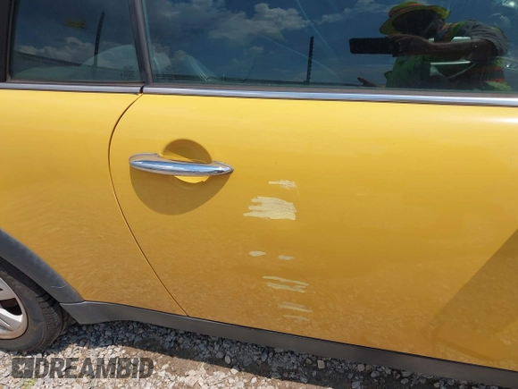 2007 MINI Convertible with VIN WMWRF33517TG17382, listed as a IAAI auction lot 42573543 with 125,191 mi miles and . Bid and sale history available at DreamBid. Image 6.