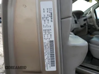 2008 Chrysler Aspen Limited z VIN 1A8HW58NX8F157891, wystawiony jako Copart lot #44689535 z przebiegiem 132 450 mil mil oraz Szkoda całkowita • Salvage title. Historia ofert i sprzedaży dostępna na DreamBid. Obrazek 13.