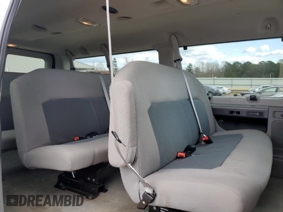 2014 Ford Econoline Passenger XL z VIN 1FBNE3BL1EDA65640, wystawiony jako Copart lot #81327264 z przebiegiem 30 286 mil mil oraz Szkody całkowita. Historia ofert i sprzedaży dostępna na DreamBid. Obrazek 11.
