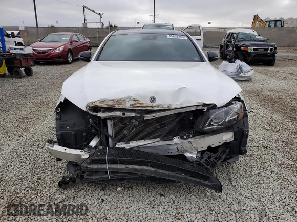 2020 Mercedes-Benz E-Class E 350 with VIN WDDZF8DB6LA701257, listed as a Copart auction lot 43832105 with 37,601 mi miles and Salvage Title. Bid and sale history available at carsss.com. Image 5.