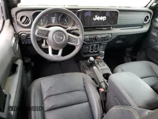 2024 Jeep Wrangler Sahara with VIN 1C4RJXP6XRW168603, listed as a Copart auction lot 59056565 with 5,625 mi miles and Non repairable. Bid and sale history available at DreamBid. Image 8.