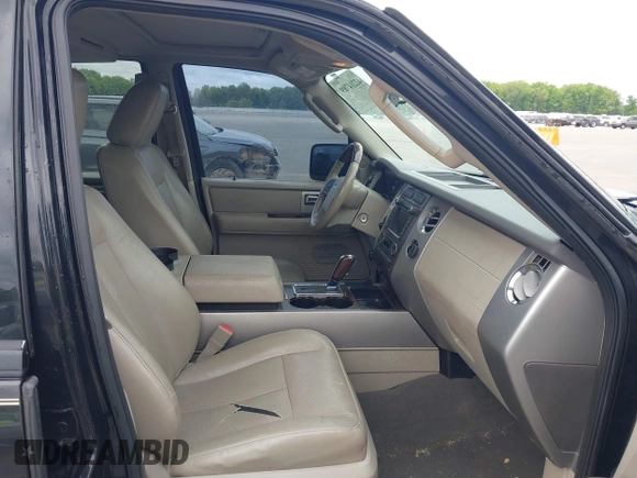2010 Ford Expedition Max Limited z VIN 1FMJK1K52AEA13281, wystawiony jako IAAI lot #42214789 z przebiegiem 212 813 mil mil oraz . Historia ofert i sprzedaży dostępna na DreamBid. Obrazek 5.