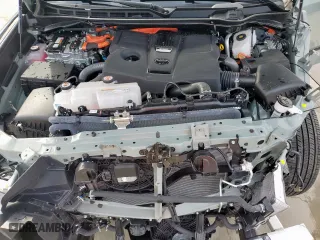 2024 Toyota Sequoia SR5 with VIN 7SVAAABA5RX047564, listed as a Copart auction lot 47089155 with 7,301 mi miles and Salvage Title. Bid and sale history available at carsss.com. Image 12.