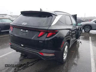 2024 Hyundai Tucson SEL with VIN KM8JBCDE9RU290617, listed as a IAAI auction lot 41727107 with 16,567 mi miles. Bid and sale history available at carsss.com. Image 4.