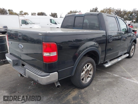 2005 Ford F-150 XLT z VIN 1FTPW12525KF02452, wystawiony jako IAAI lot #42050781 z przebiegiem 146 576 mil mil oraz . Historia ofert i sprzedaży dostępna na DreamBid. Obrazek 4.