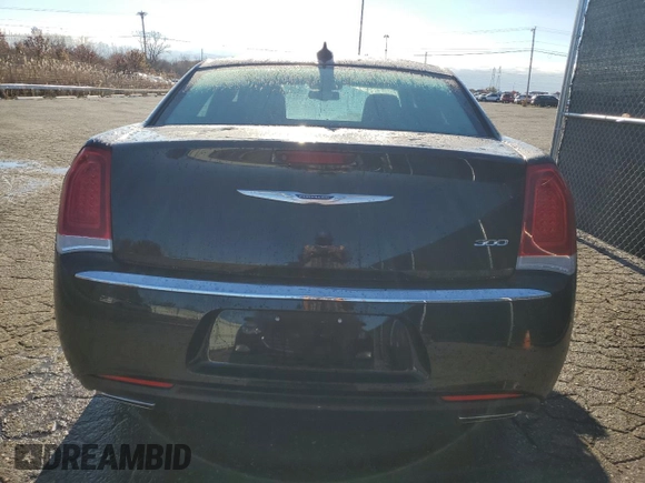 2020 Chrysler 300 Limited with VIN 2C3CCAEG5LH115505, listed as a Copart auction lot 79460134 with 75,106 mi miles and Clean Title. Bid and sale history available at carsss.com. Image 6.