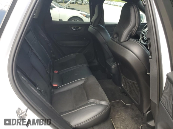 2019 Volvo XC60 R-Design z VIN LYVA22RMXKB234121, wystawiony jako Copart lot #57457405 z przebiegiem 93 792 mil mil oraz Szkoda całkowita • Salvage title. Historia ofert i sprzedaży dostępna na DreamBid. Obrazek 10.