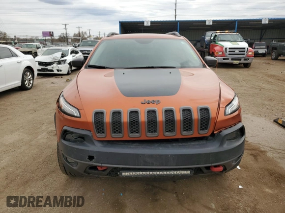 2016 Jeep Cherokee Trailhawk with VIN 1C4PJMBS2GW132928, listed as a Copart auction lot 50914955 with 156,993 mi miles and Salvage Title. Bid and sale history available at DreamBid. Image 5.