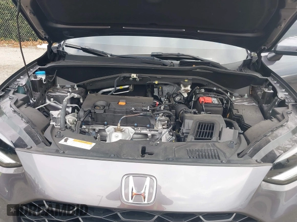 2024 Honda HR-V LX with VIN 3CZRZ1H38RM716411, listed as a IAAI auction lot 41668617 with 17,953 mi miles. Bid and sale history available at carsss.com. Image 10.