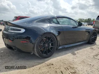 2015 Aston Martin Vantage z VIN SCFEBBAL2FGC18949, wystawiony jako Copart lot #54389965 z przebiegiem Nie podano mil oraz Szkody całkowita. Historia ofert i sprzedaży dostępna na DreamBid. Obrazek 3.