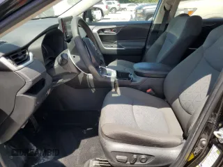 2022 Toyota RAV4 XLE with VIN 2T3W1RFV1NC174758, listed as a Copart auction lot 58006435 with 31,370 mi miles and Salvage title. Bid and sale history available at DreamBid. Image 7.