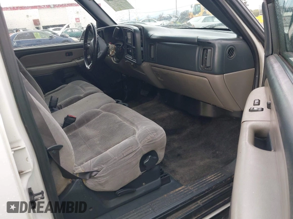 2001 Chevrolet Suburban LS with VIN 3GNEC16T21G209183, listed as a IAAI auction lot 41503236 with 216,462 mi miles. Bid and sale history available at carsss.com. Image 5.