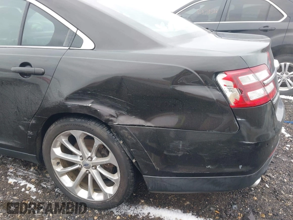 2013 Ford Taurus Limited with VIN 1FAHP2F82DG192581, listed as a IAAI auction lot 41490122 with 196,515 mi miles. Bid and sale history available at carsss.com. Image 6.