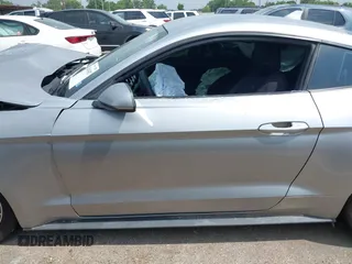 2020 Ford Mustang EcoBoost z VIN 1FA6P8TH2L5186210, wystawiony jako IAAI lot #42103657 z przebiegiem 68 790 mil mil oraz . Historia ofert i sprzedaży dostępna na DreamBid. Obrazek 15.