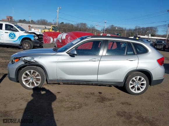 2013 BMW X1 xDrive28i with VIN WBAVL1C57DVR84747, listed as a IAAI auction lot 41273794 with 93,738 mi miles. Bid and sale history available at carsss.com. Image 14.