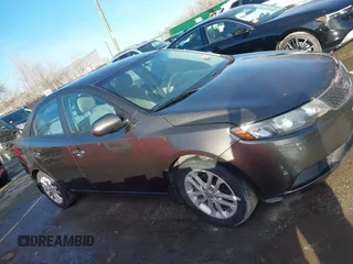 2012 Kia Forte EX with VIN KNAFU4A27C5476031, listed as a IAAI auction lot 41633058 with 137,998 mi miles. Bid and sale history available at carsss.com. Image 13.
