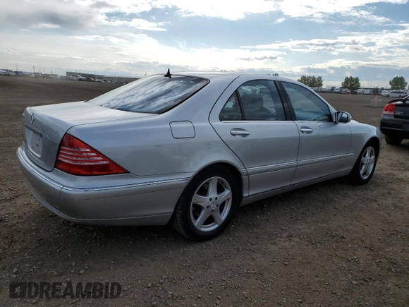 2004 Mercedes-Benz S 320/430/500 z VIN WDBNF70J34A397059, wystawiony jako Copart lot #59629145 z przebiegiem 54 506 mil mil oraz Czysty tytuł • Clean title. Historia ofert i sprzedaży dostępna na DreamBid. Obrazek 3.