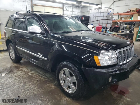2006 Jeep Grand Cherokee Overland with VIN 1J8HR68266C197645, listed as a Copart auction lot 45482295 with 113,524 mi miles and Clean Title. Bid and sale history available at carsss.com. Image 4.