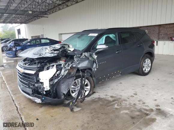 2019 Chevrolet Blazer with VIN 3GNKBHRS2KS692027, listed as a Copart auction lot 72887624 with 101,737 mi miles and Salvage Title. Bid and sale history available at carsss.com. Image 1.