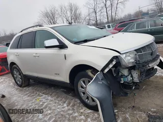 2008 Lincoln MKX with VIN 2LMDU68C28BJ17144, listed as a IAAI auction lot 41532813 with 118,135 mi miles. Bid and sale history available at carsss.com. Image 13.